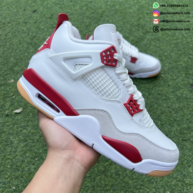 Nike SB x Air Jordan 4 Retro SP 'Varsity Red' Friends & Family DR5415-106