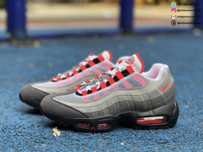 Nike Air Max 95 OG 'Solar Red' AT2865-100 - Image 2