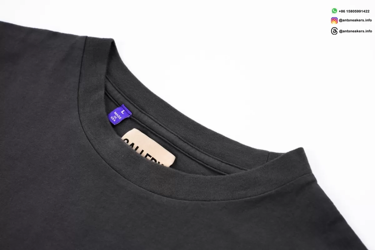 GALLERY DEPT Pocket English Print Sleeveless T-Shirt Black
