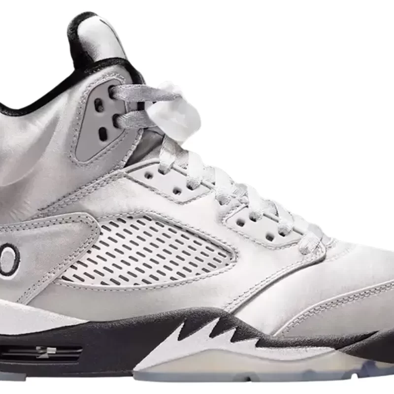 Wmns Air Jordan 5 Retro 'Wings' IO2038-001