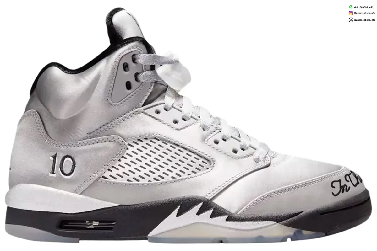 Wmns Air Jordan 5 Retro 'Wings' IO2038-001