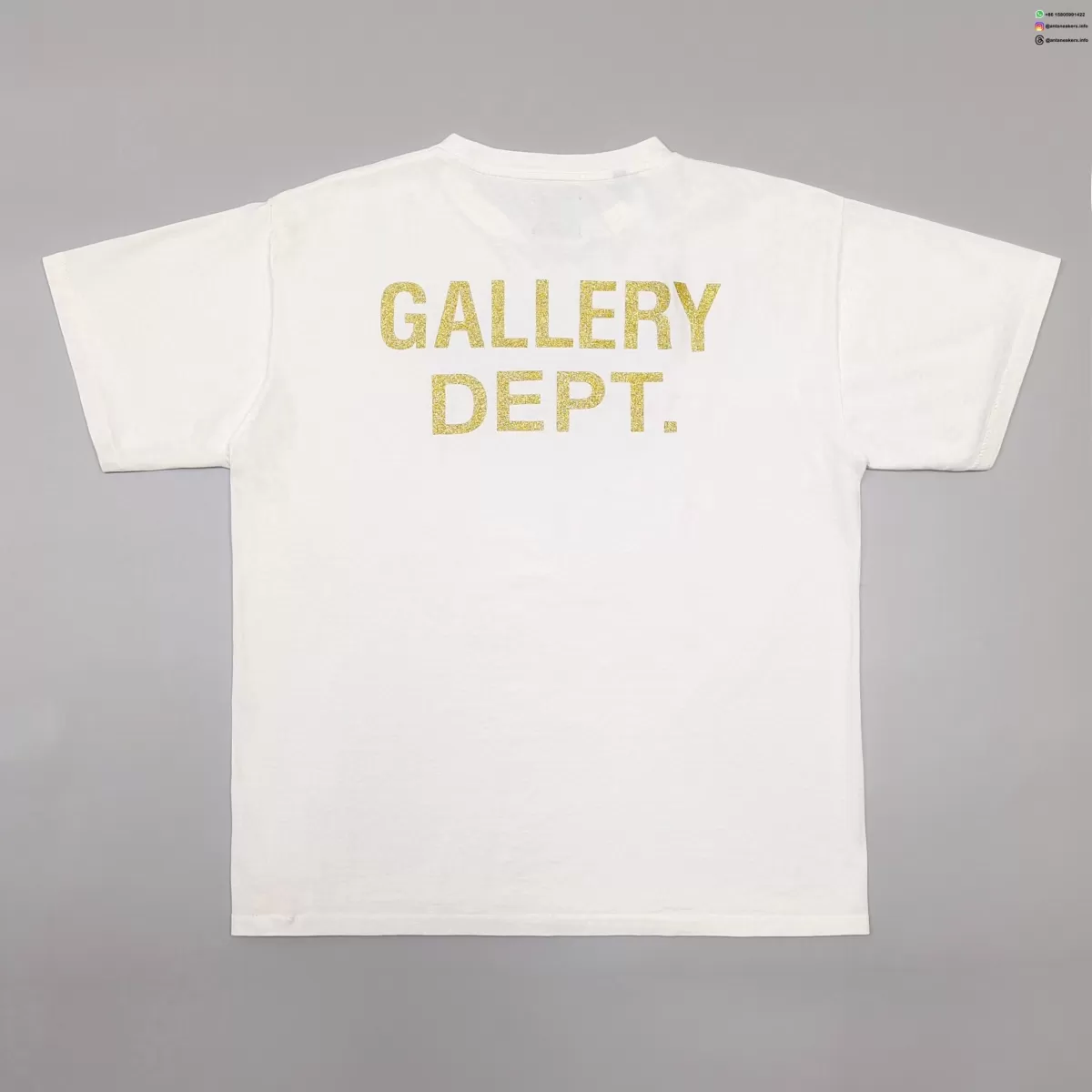Gallery Dept Long Neck Deer Convertible Car T-Shirt - Cream Vintage Washed Cotton Tee