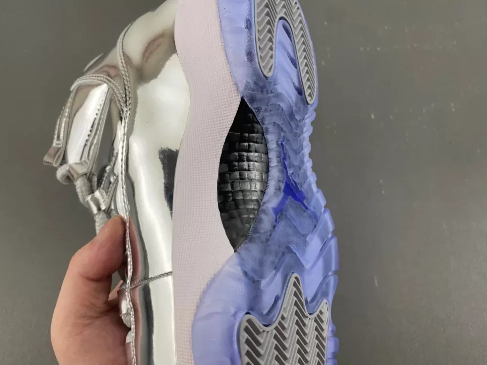Air Jordan 11 Retro CT8012-730 Metallic Silver