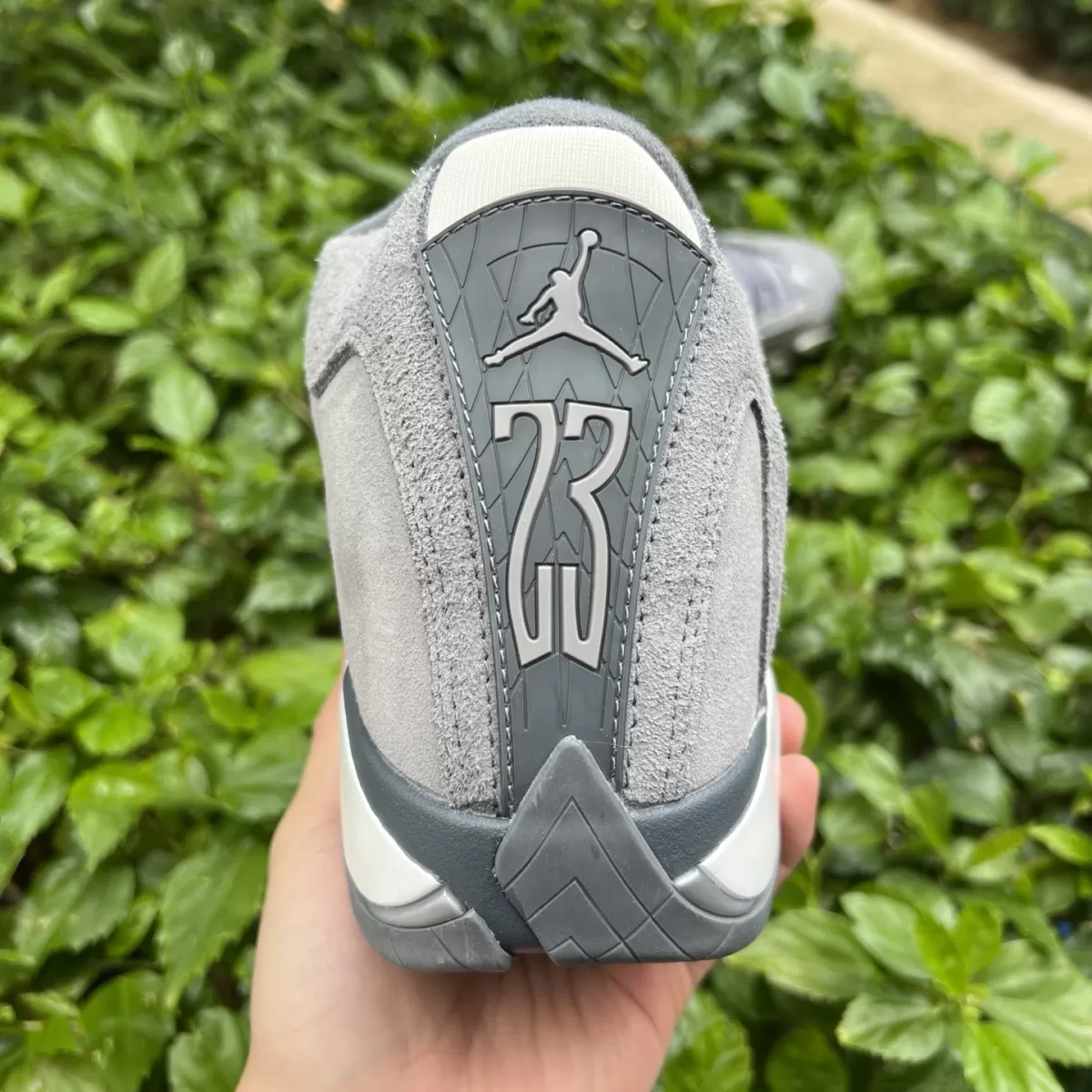 Air Jordan 14 Retro 'Flint Grey' FJ3460-012