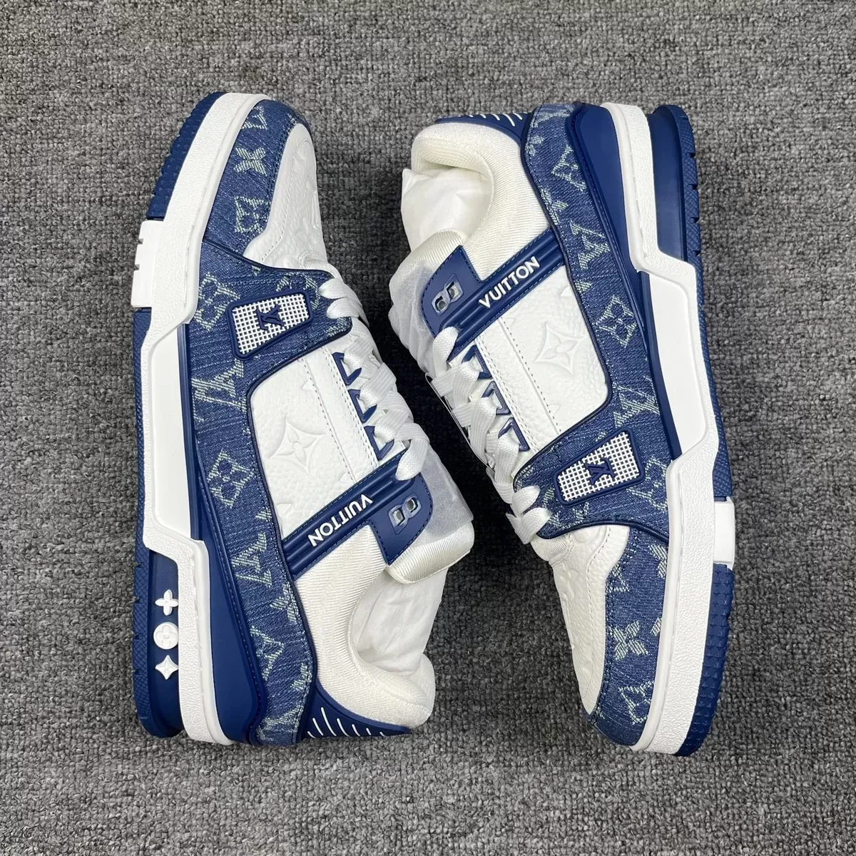 Louis Vuitton Wmns Trainer 'Monogram Denim - Light Blue' 1AC2AN